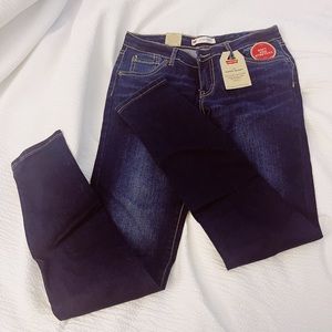 Levi’s 710 skinny’s